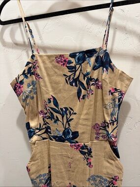 Leith Beige Floral Camisole with Navy and Pink Accents